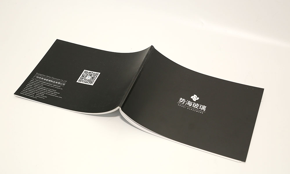 做一份畫冊字體大概是多大？